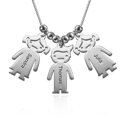 Léa Family Name Necklace